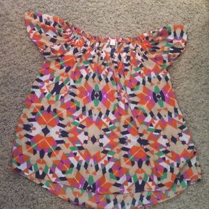 Multicolored blouse with hi low hem